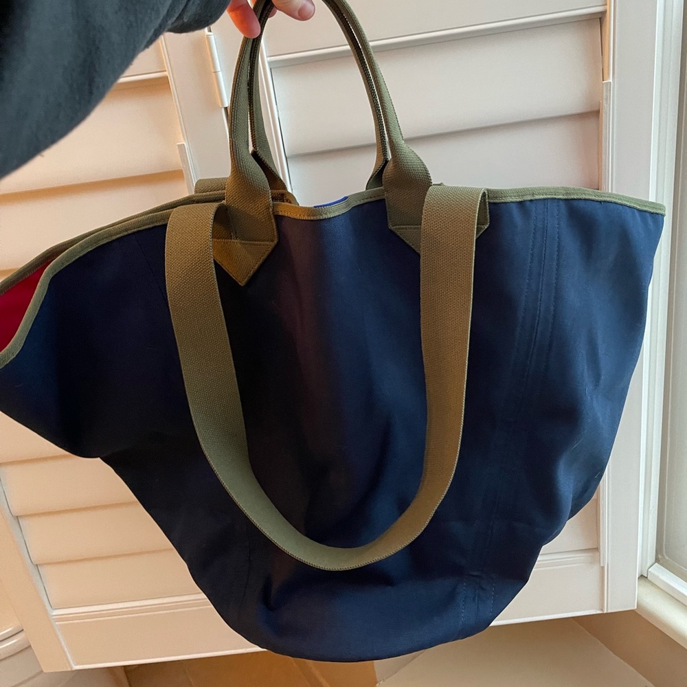 Rothy’s Beach Reversible Beach Tote